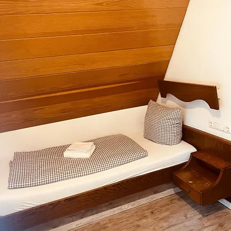 Pensjonat Gaestehaus Goldenes Lamm 3*